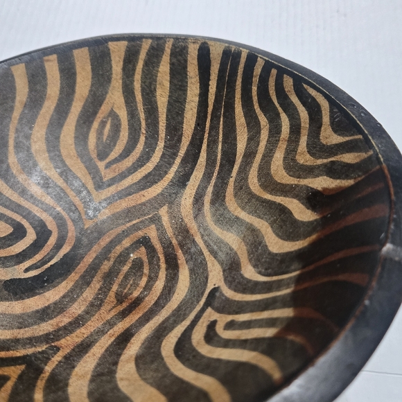 Gorgeous South African Zebra Bowl wooden bowl - Picture 2 of 8